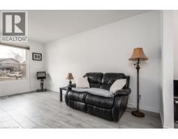 135 VINTAGE Crescent - 16