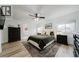 22 BETTSCHEN Lane - 32