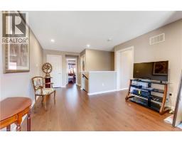 334 APPLE HILL Crescent - 18