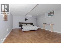 2 DOON CREEK Street - 43