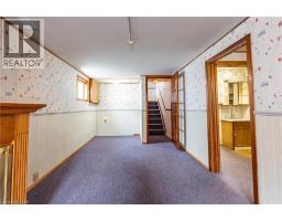 93 NICKOLAS Crescent - 16