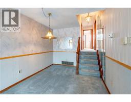 93 NICKOLAS Crescent - 5