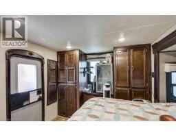 495856 10TH Line UnitNo. 92 - 18