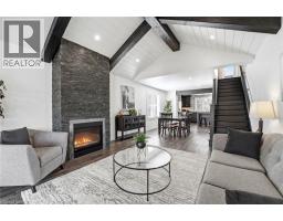 475 CAMPBELL Street W - 2