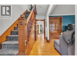 158 HOPE Street E - 12