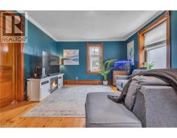 158 HOPE Street E - 13