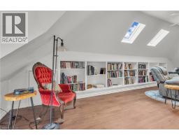 158 HOPE Street E - 26