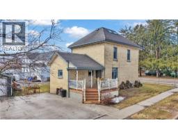 158 HOPE Street E - 32