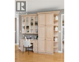 555 SANDBANKS Crescent - 10