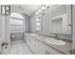 555 SANDBANKS Crescent - 28