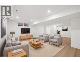 555 SANDBANKS Crescent - 31