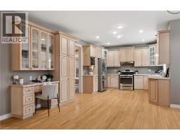 555 SANDBANKS Crescent - 7