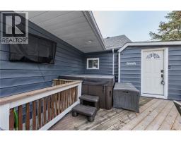 1 HUGHSON Street - 25