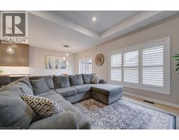 15 MATHESON Crescent - 13