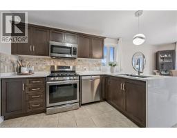 29 ENGLISH Crescent - 15