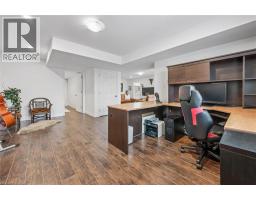 29 ENGLISH Crescent - 30