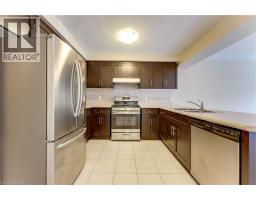 17 VALLEYBROOK Drive - 10