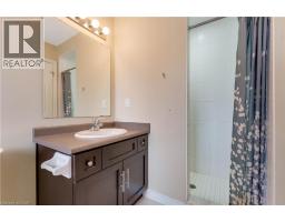 17 VALLEYBROOK Drive - 25