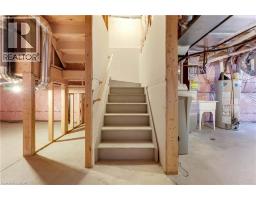 17 VALLEYBROOK Drive - 31