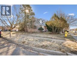 37 ENFIELD Drive - 34