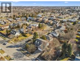 37 ENFIELD Drive - 42