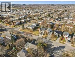 37 ENFIELD Drive - 43