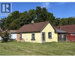 270 QUEEN Street S - 4