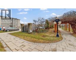 15 JACKSWAY Crescent UnitNo. 117 - 28