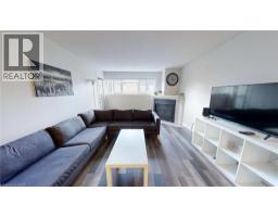 15 JACKSWAY Crescent UnitNo. 117 - 6