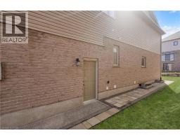 341 ZELLER Drive - 44