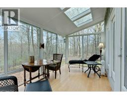 2 HUGHSON Lane - 14