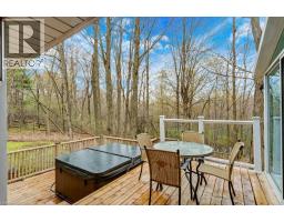 2 HUGHSON Lane - 42