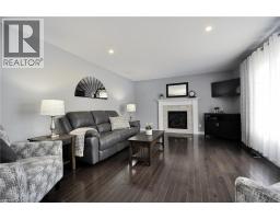 82 CURTIS Street - 16