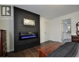 82 CURTIS Street - 25