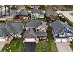 82 CURTIS Street - 3