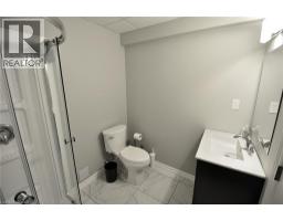 82 CURTIS Street - 37