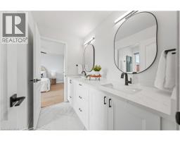 75 PORTER Crescent - 36