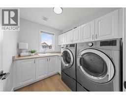 75 PORTER Crescent - 39