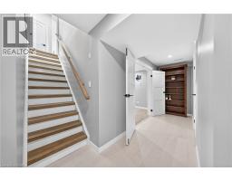 75 PORTER Crescent - 40