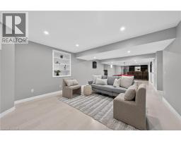 75 PORTER Crescent - 42