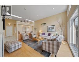 46 SOMERSET Drive - 20