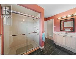 46 SOMERSET Drive - 26