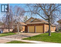 46 SOMERSET Drive - 3