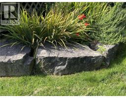 46 SOMERSET Drive - 4