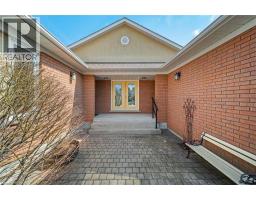 46 SOMERSET Drive - 8