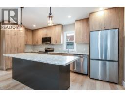 525 COURTLAND Avenue E - 16