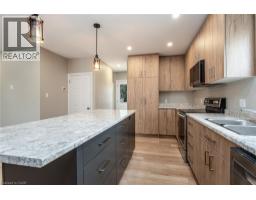 525 COURTLAND Avenue E - 19