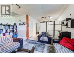 160 HIDDEN CREEK Drive - 38