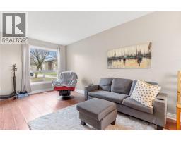 25 UPPER CANADA Drive UnitNo. 23 - 3