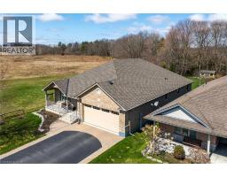 117 WILLOWDALE Crescent - 2